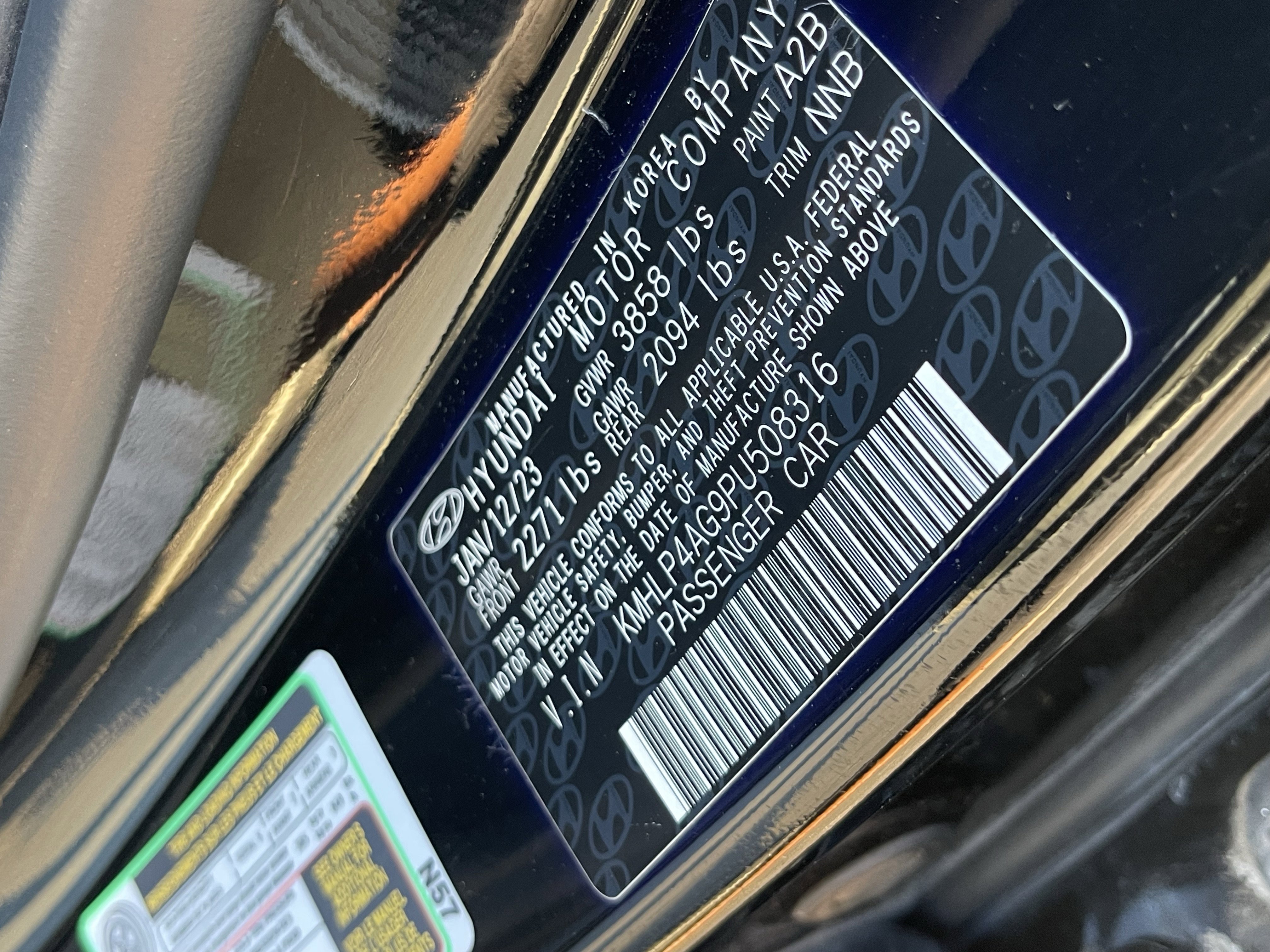 Used 2023 Onyx Black Hyundai Limited image 34