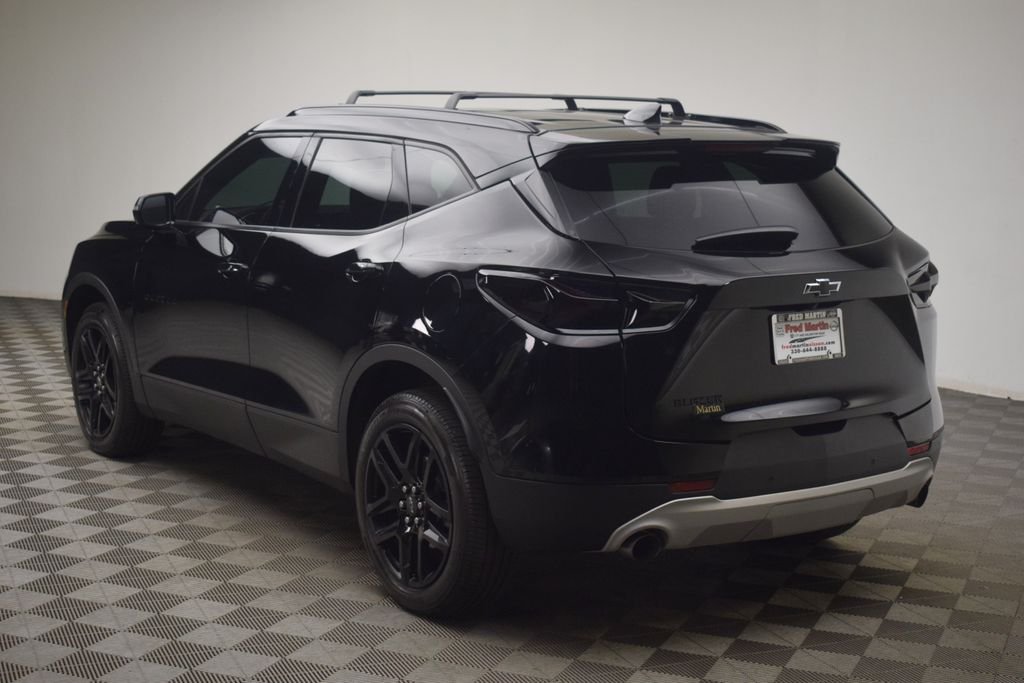 Used 2019 Black Chevrolet Base image 4