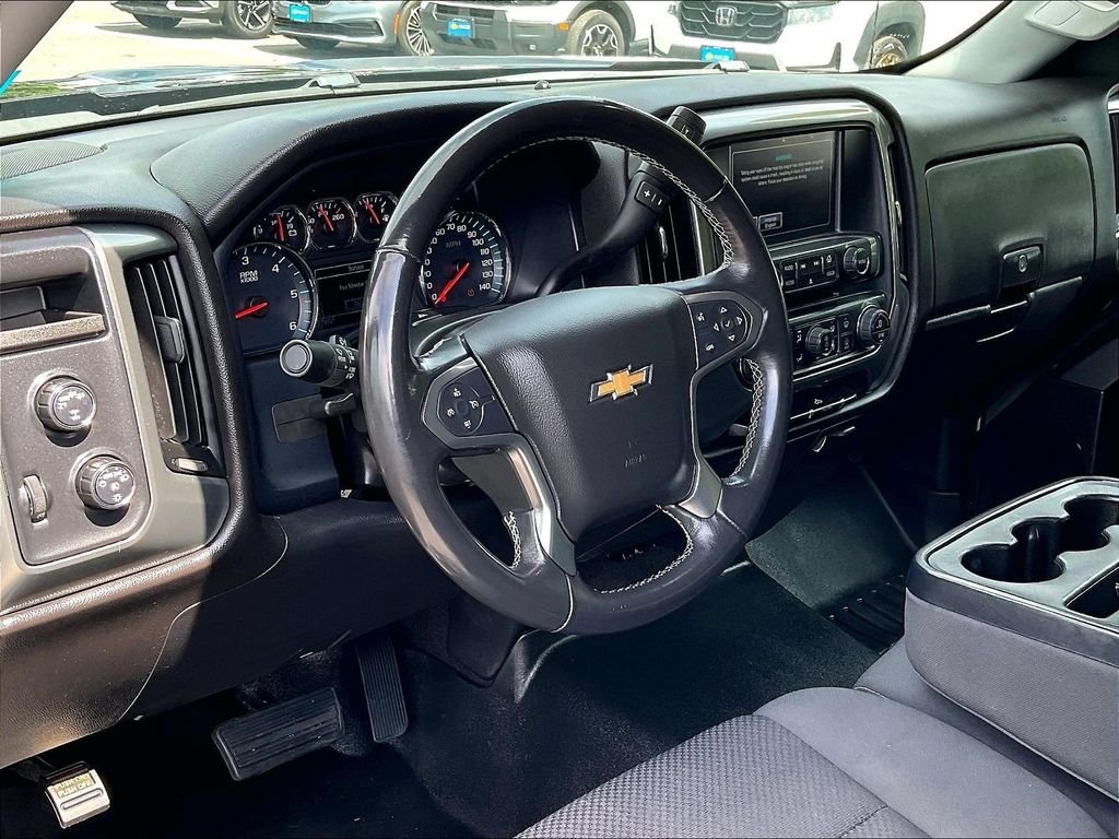 Used 2018 Black Chevrolet LT image 8