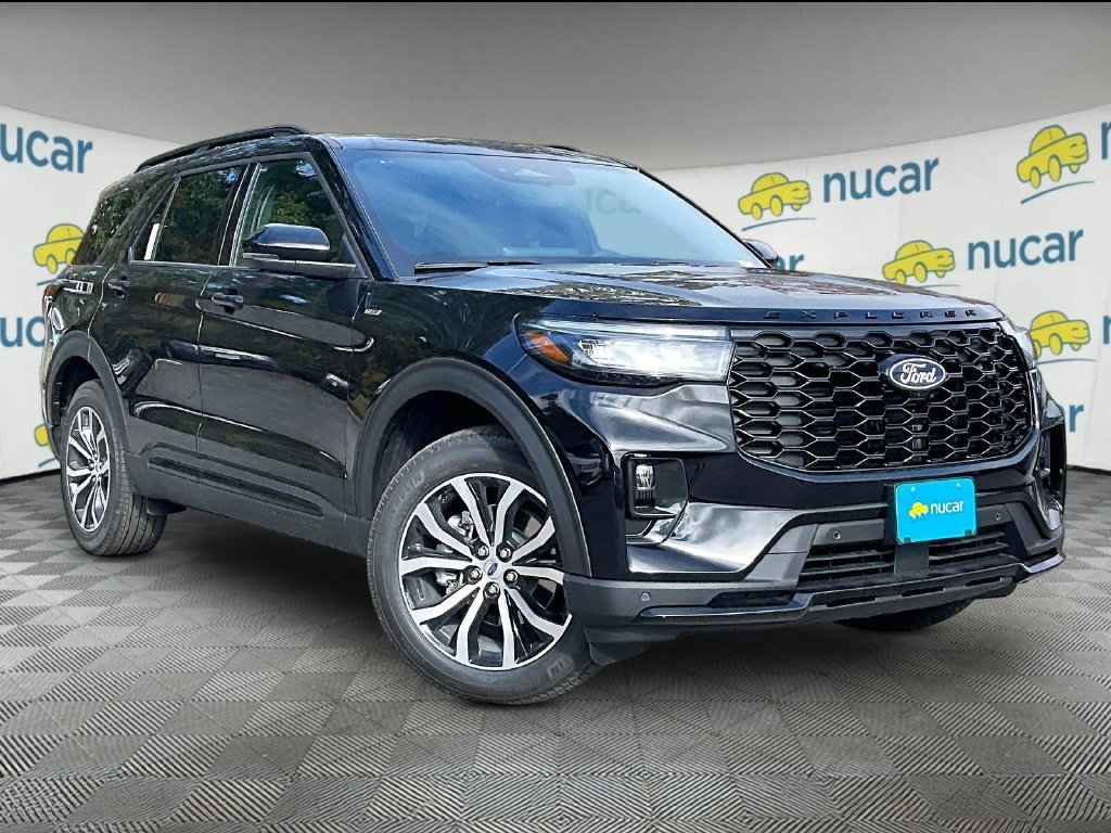 New 2027 Agate Black Metallic Ford ST-Line image 1