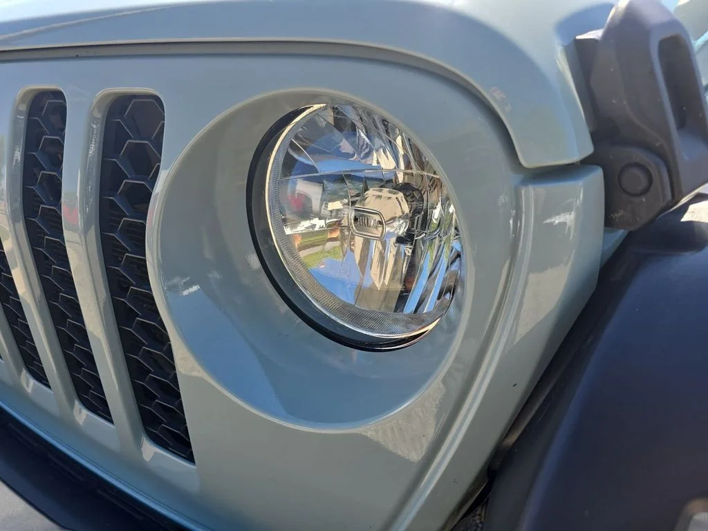 Used 2024 Gray Jeep Sport S image 30