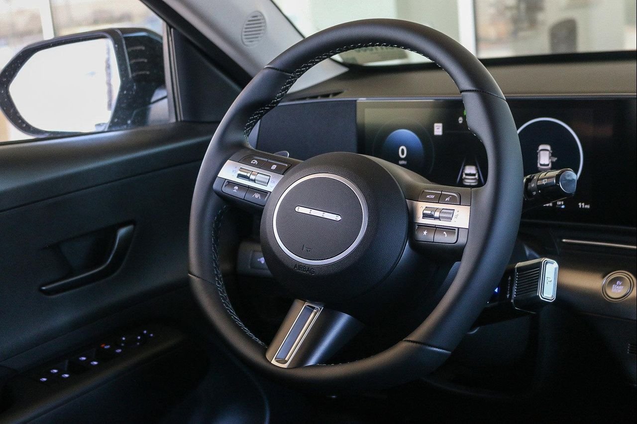 2025 Hyundai Kona EV SEL - Photo 44