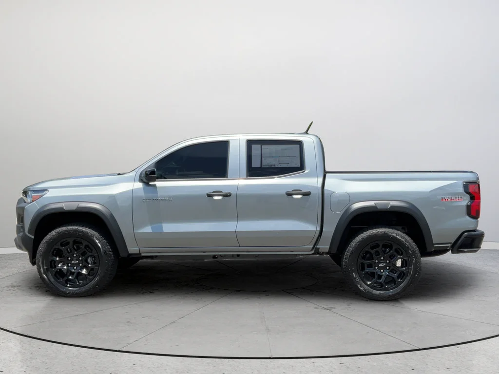 2026 Chevrolet Colorado Trail Boss - Photo 8