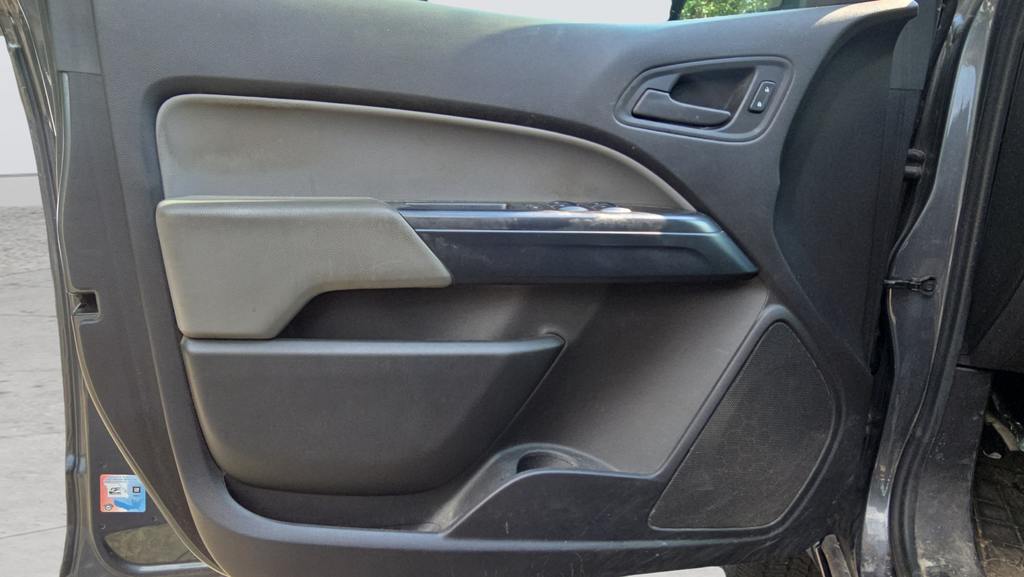 Used 2016 Gray Chevrolet Work Truck image 14