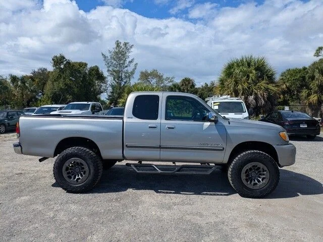 Used 2003 Silver Toyota SR5 image 4