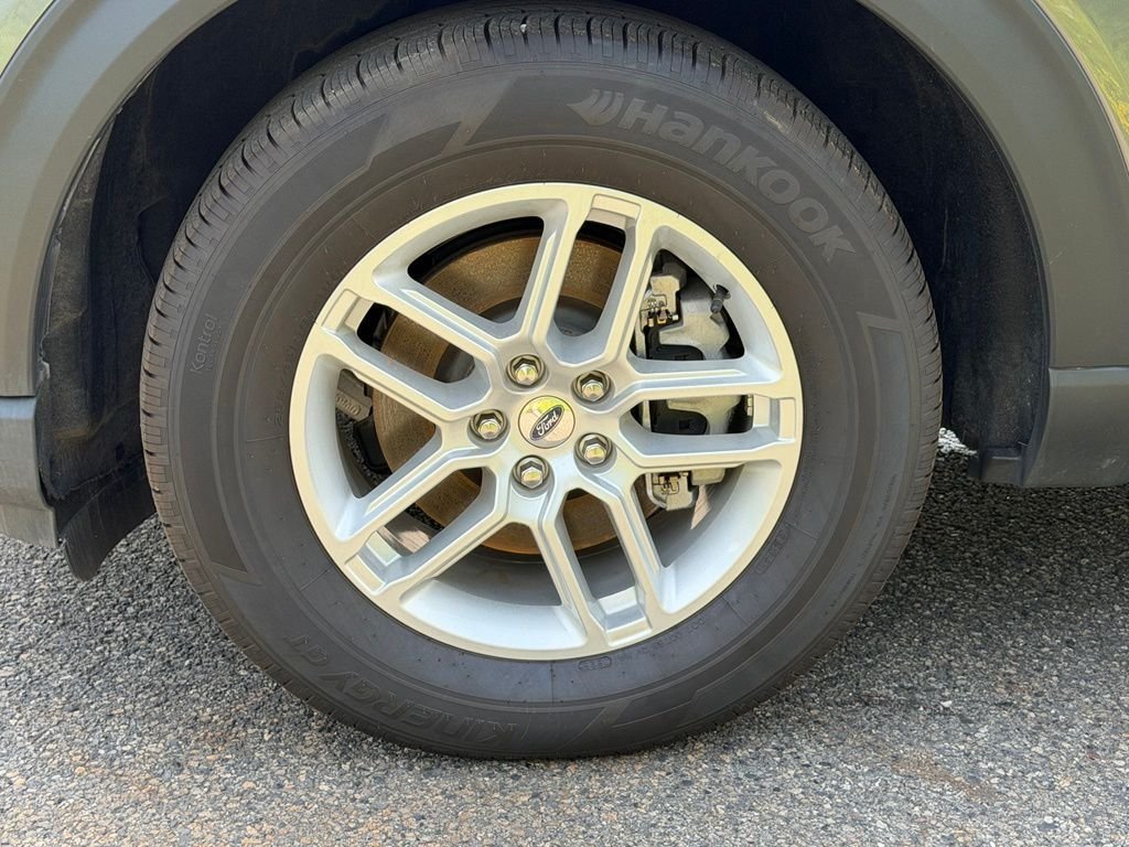 New 2026 Carbonized Gray Metallic Ford Active image 22