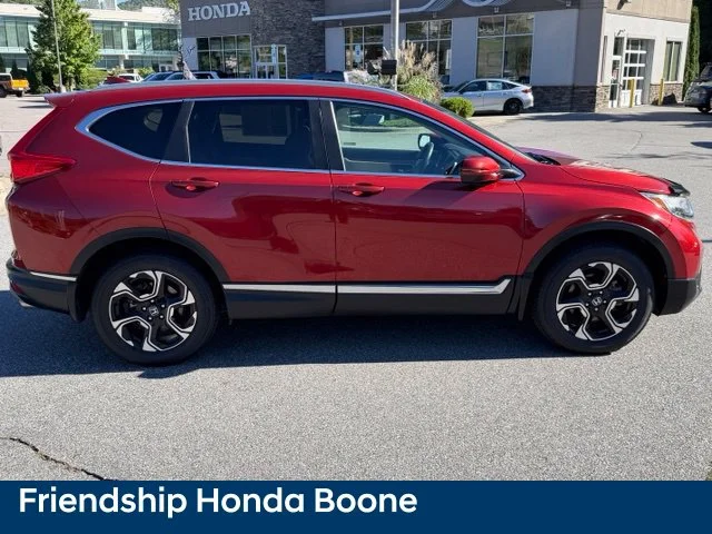 Used 2019 Red Honda Touring image 4