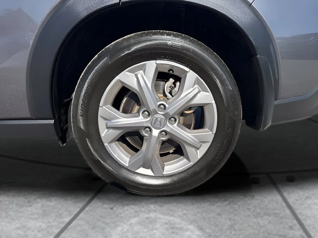 Used 2025  Honda LX image 29