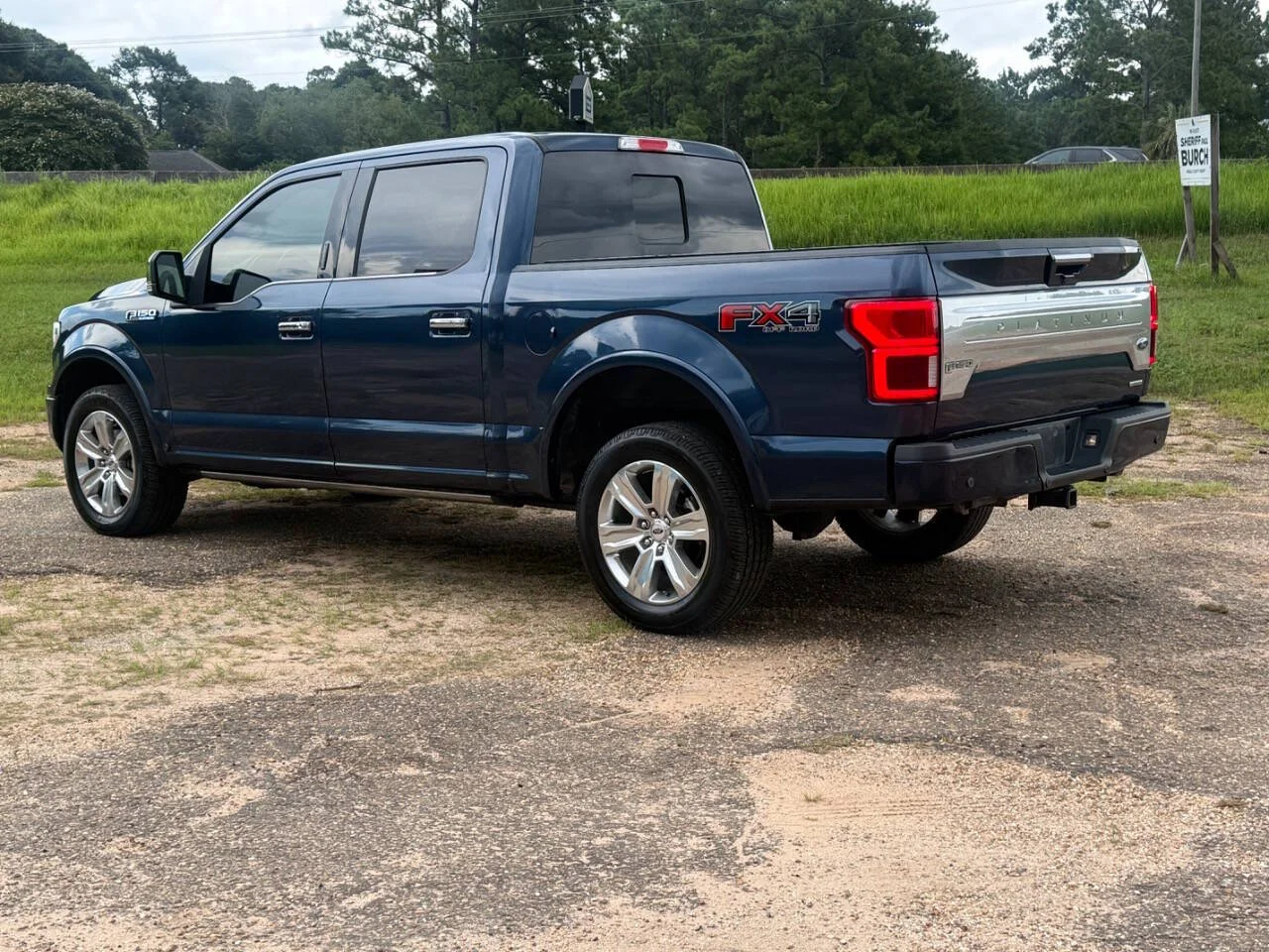 Used 2020 Blue Ford Platinum 4x4 4dr SuperCrew 5.5 ft. SB image 3