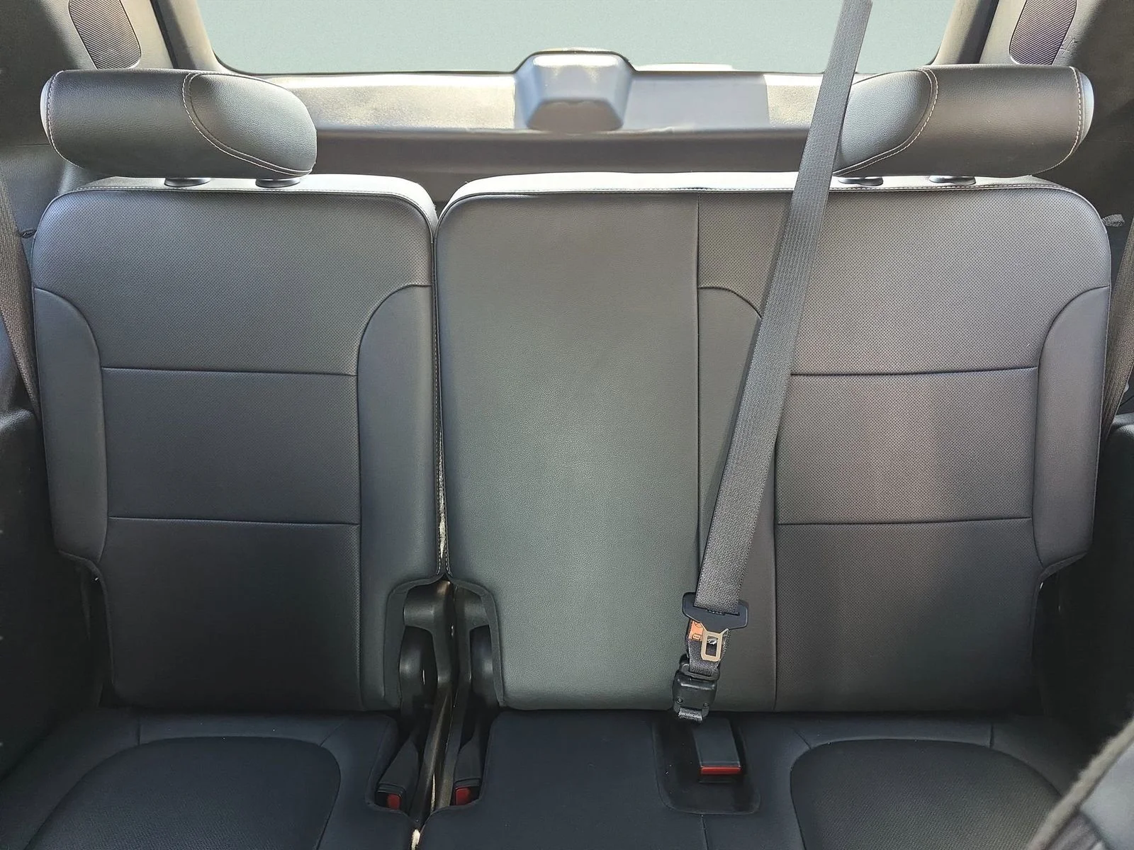 Used 2022 Beige Chevrolet Premier image 22