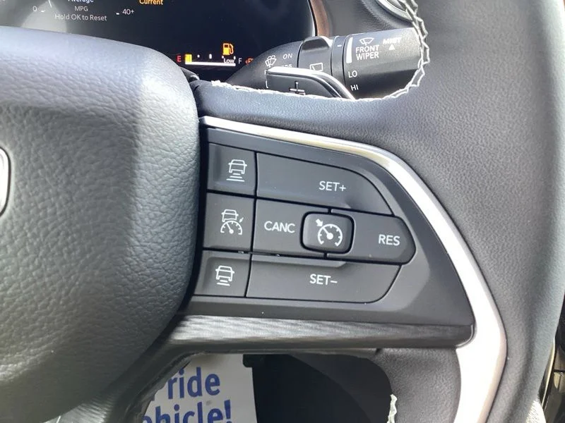 New 2027 High Gloss Black Jeep Laredo X image 32