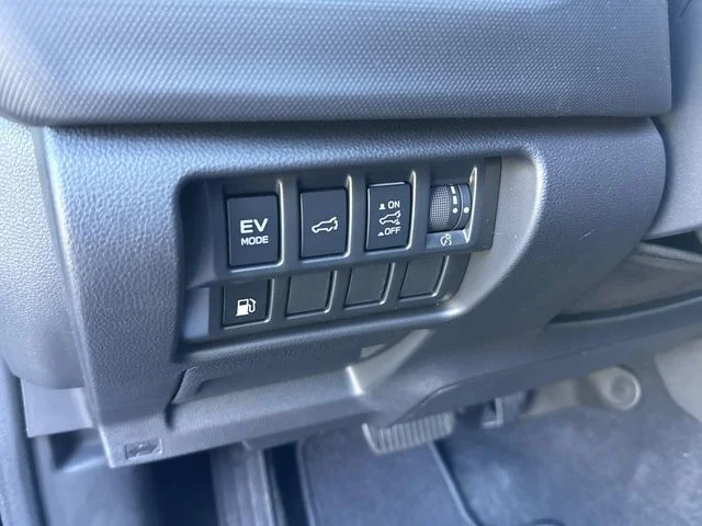 Used 2026  Subaru Touring Hybrid image 28