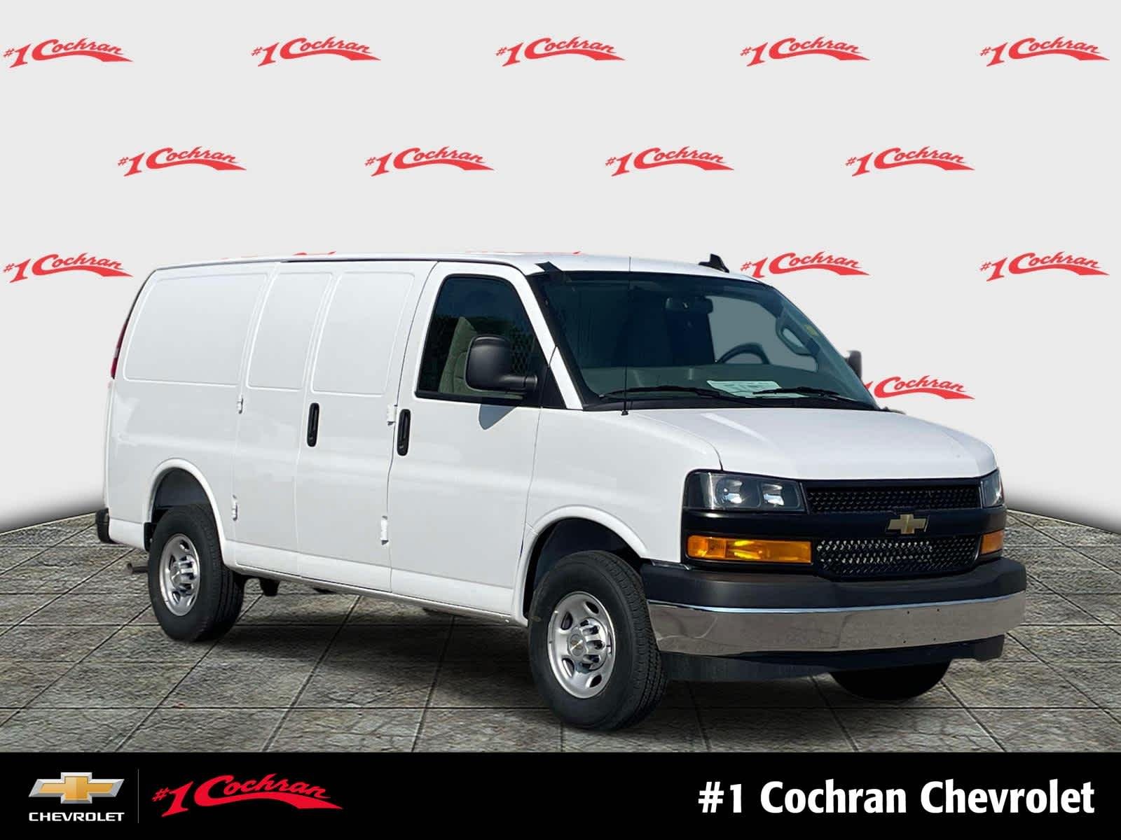 2026 Chevrolet Express 3500 Work Van HD's photo