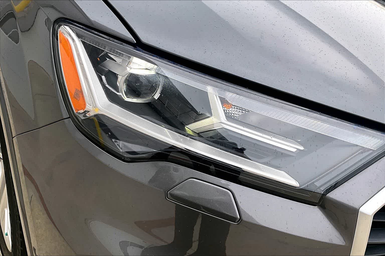 Used 2020 Samurai Gray Metallic Audi Premium Plus image 35