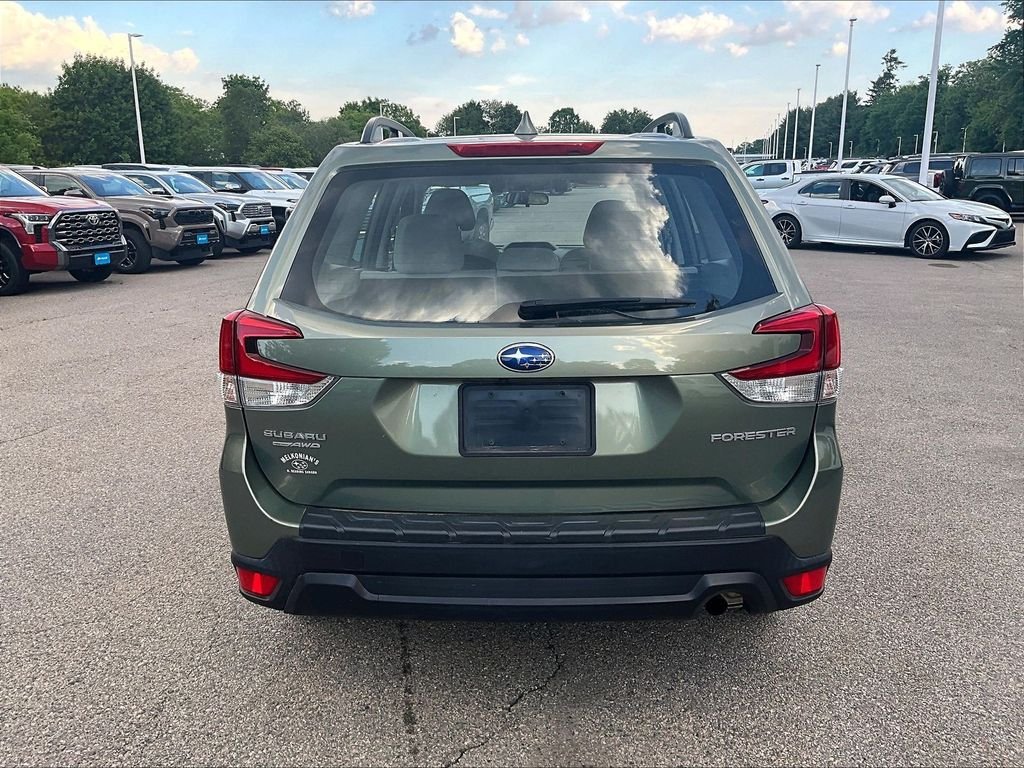Used 2021 Green Subaru Base image 10