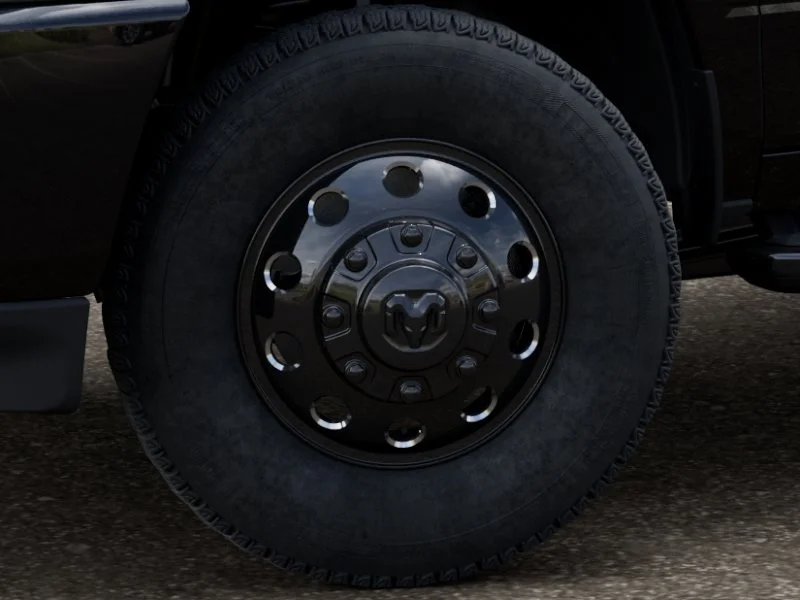 New 2026 Diamond Black Crystal Pearl-Coat Exterior Paint RAM Laramie image 4