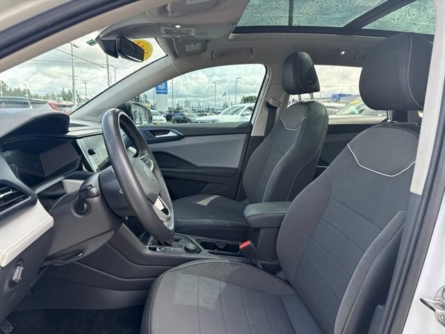 Used 2024  Volkswagen SE image 10