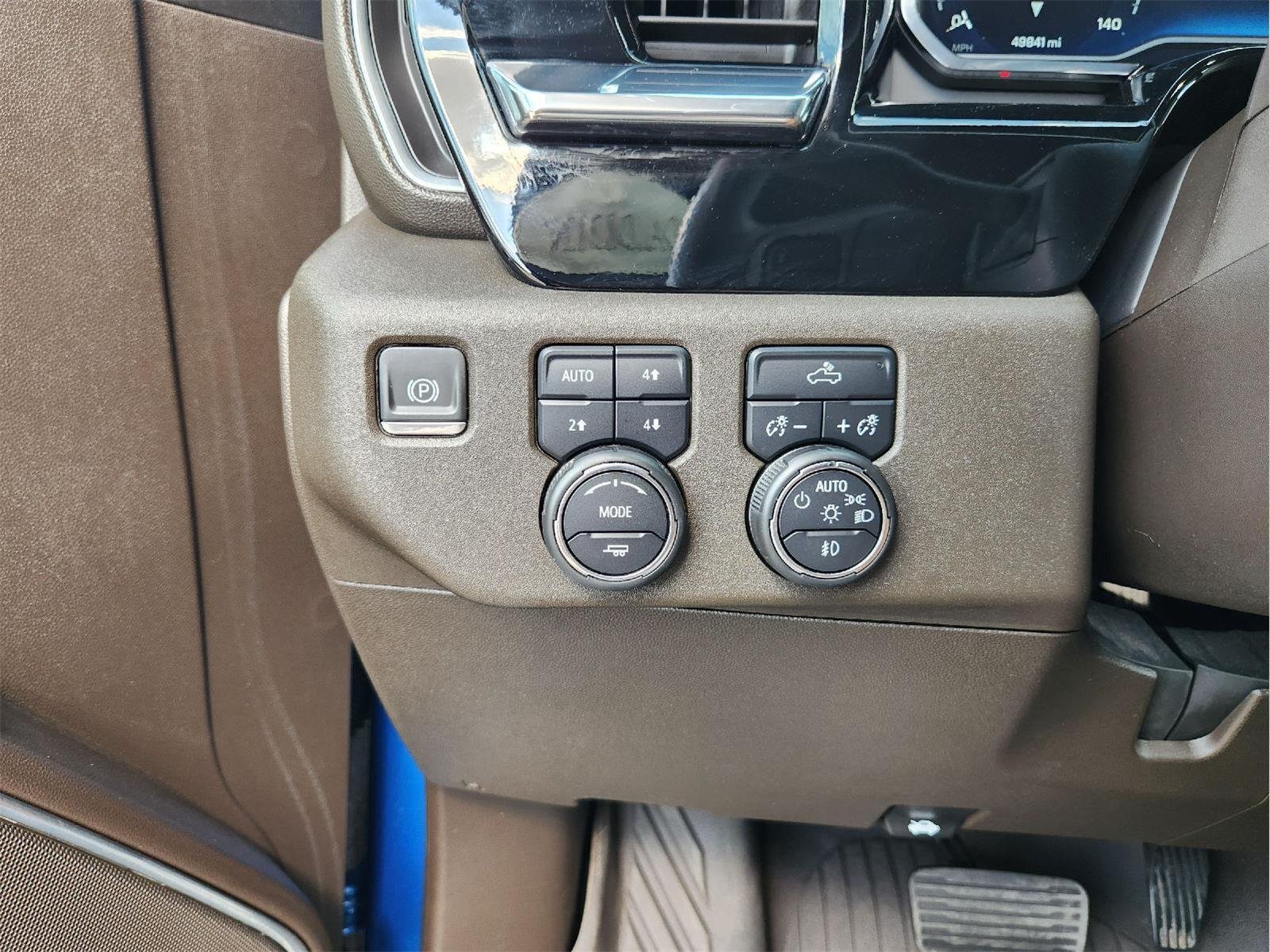 2024 Chevrolet Silverado 1500 photo 21 of 33