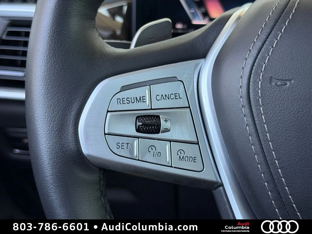Used 2023 White BMW xDrive40i image 30