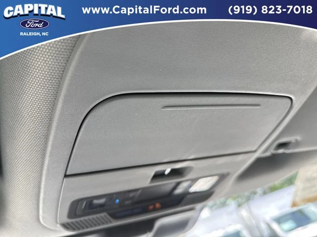 Used 2023 White Ford XLT image 32