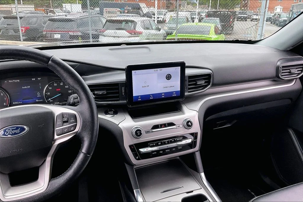 Used 2022 Gray Ford XLT image 5