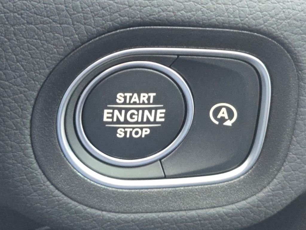 New 2026 MANUFAKTUR Alpine Grey Mercedes-Benz GLE 450 image 38