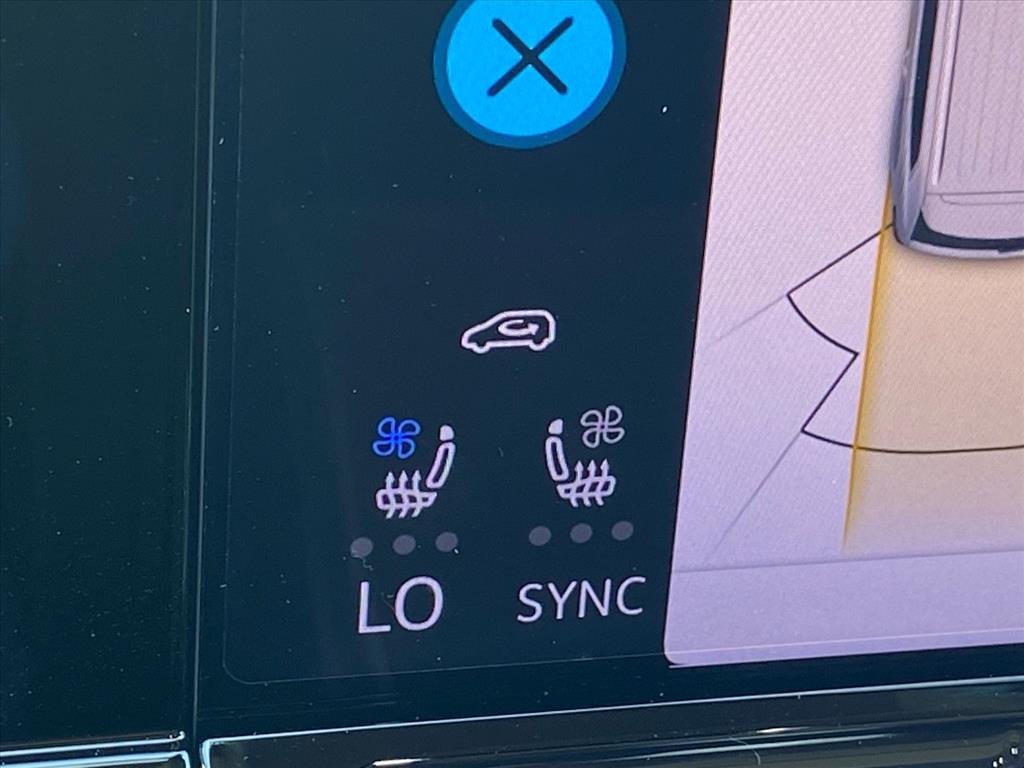 New 2026 Black Volkswagen 2.0T SE w/Technology image 10