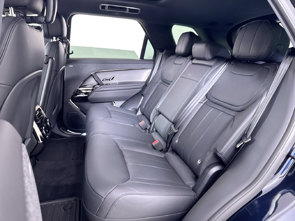 New 2027 Constellation Blue Ultra Metallic Gloss Land Rover Dynamic SE image 20