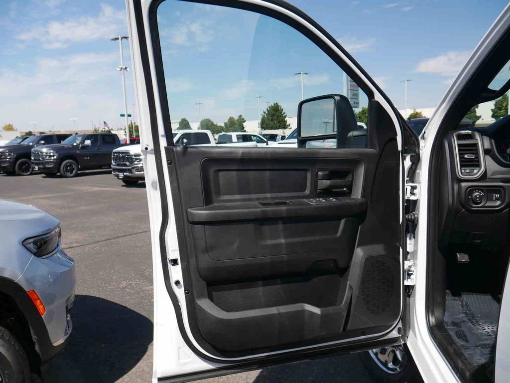 2026 RAM 3500 Tradesman - Photo 34