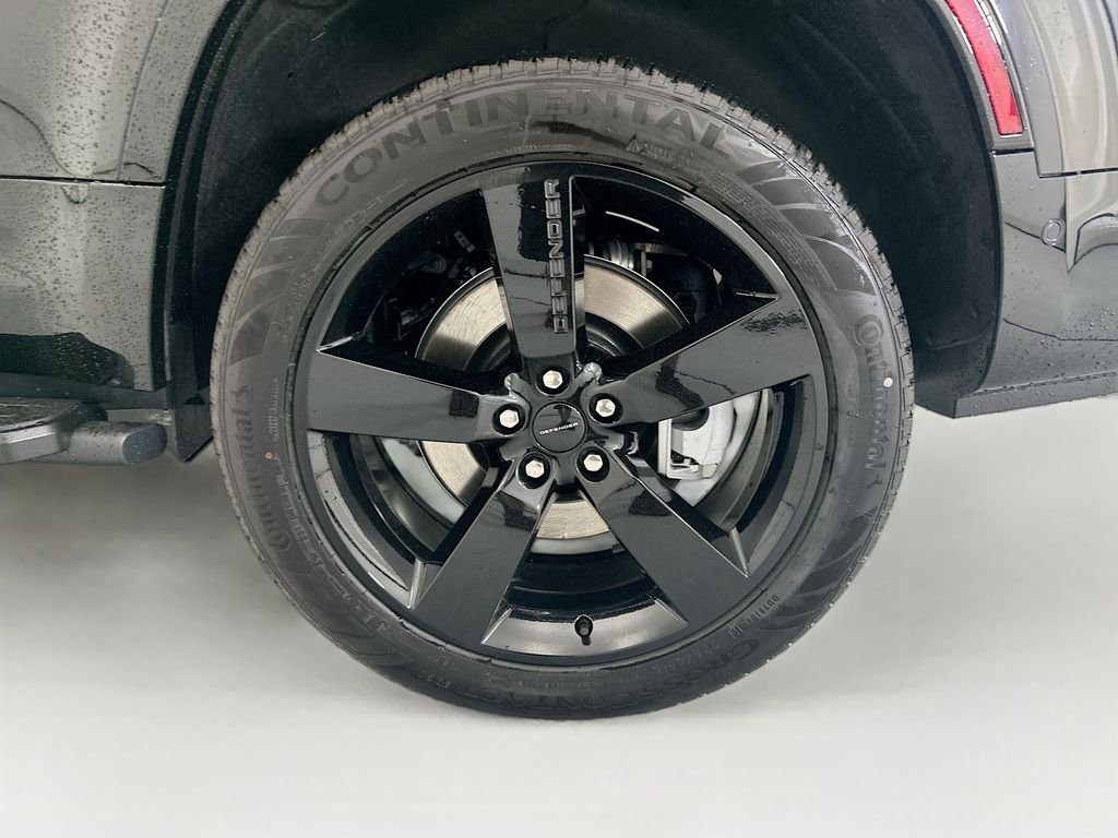 New 2026 Santorini Black Metallic Land Rover X-Dynamic SE image 30