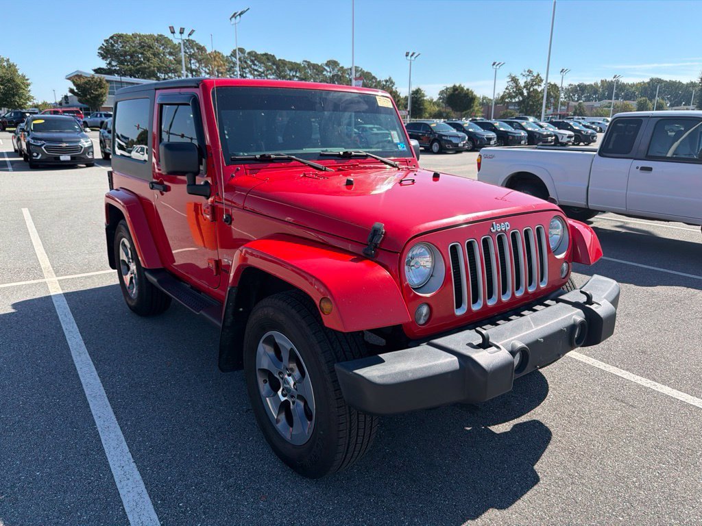 Used 2016 Red Jeep Sahara image 6
