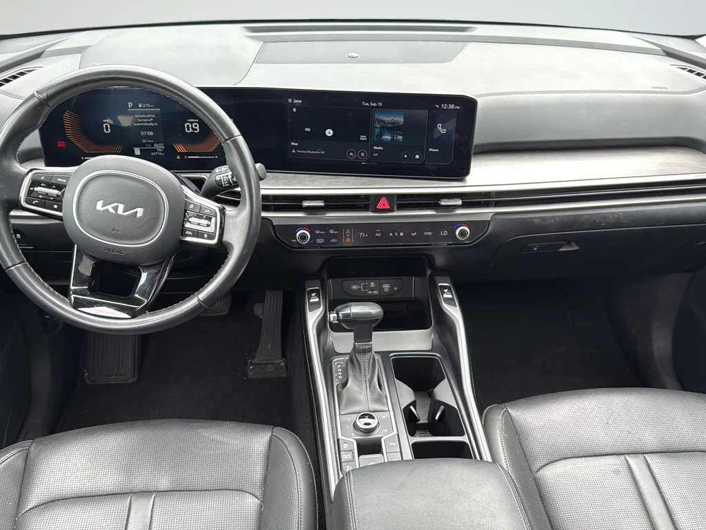 Used 2024 Brown Kia X-Line EX image 9