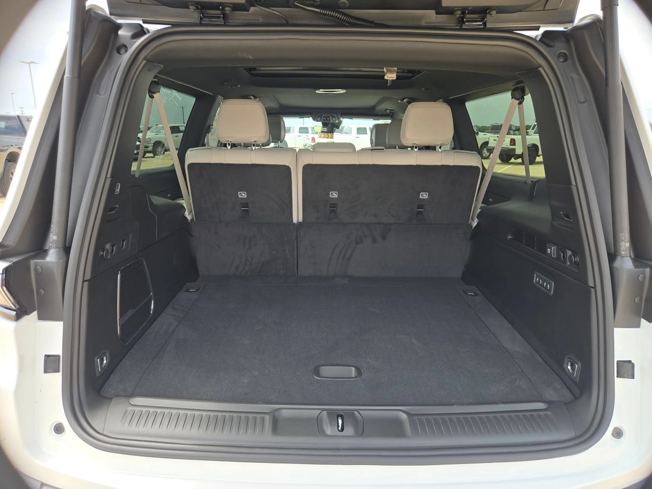 New 2026 Bright White Clearcoat Jeep  image 21