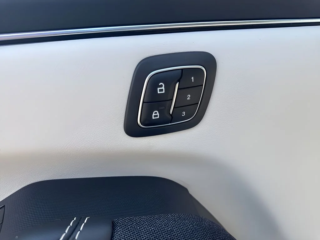 Used 2023 Blue Ford Premium image 11