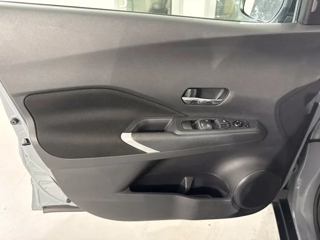 Used 2023 Gray Nissan SV image 17