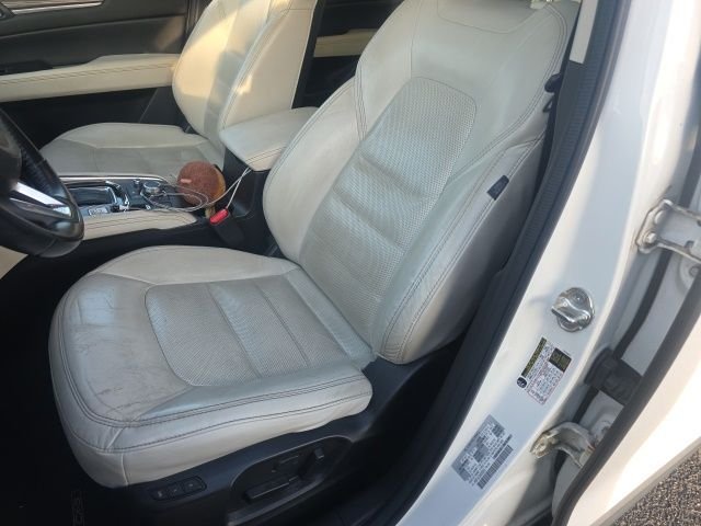 Used 2017 White Mazda Grand Touring image 2