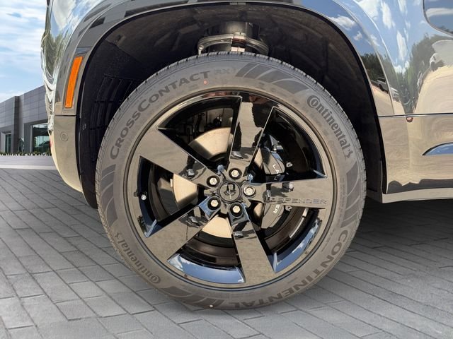 New 2026 Carpathian Grey Land Rover V8 image 9