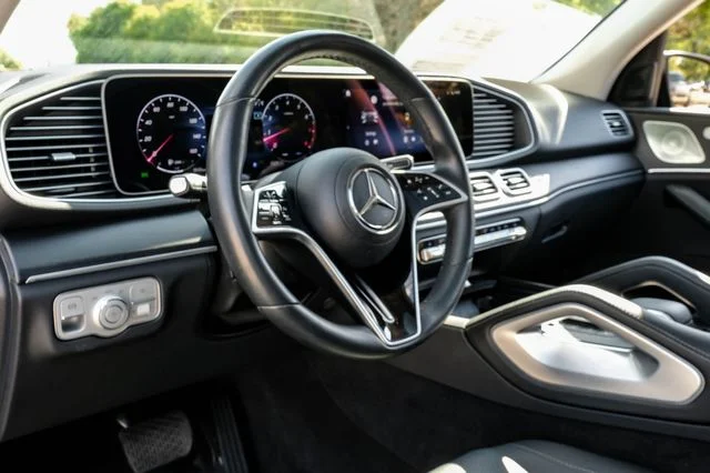 Used 2024 Silver Mercedes-Benz GLE 450 image 21