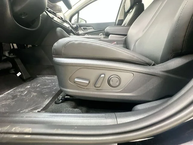 New 2026 Ebony Black Kia EX image 15