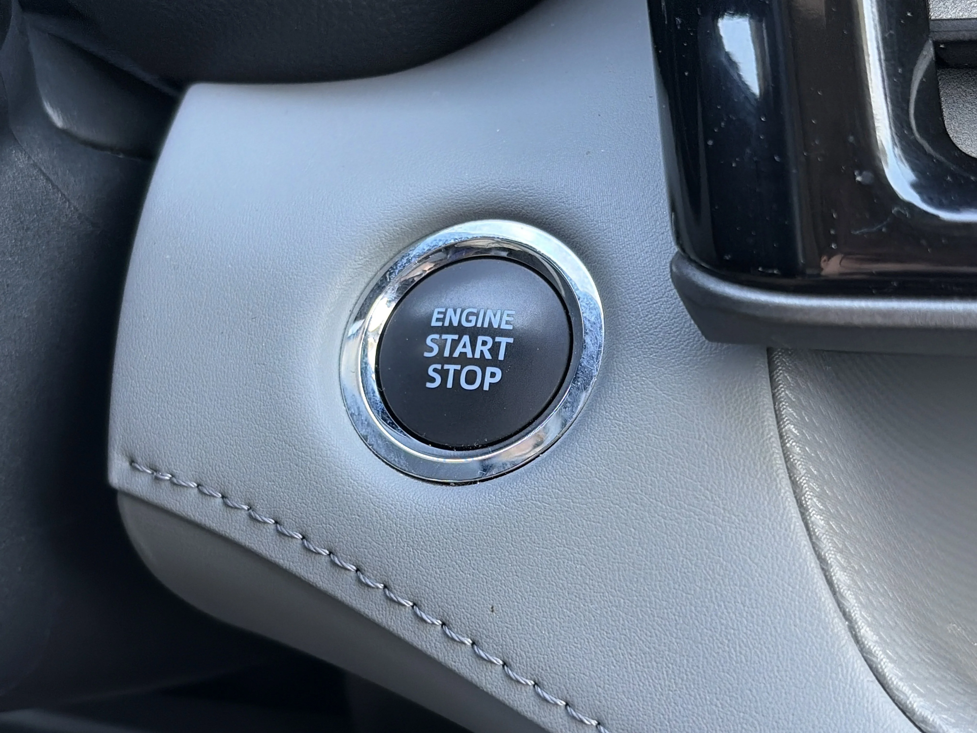 2022 Toyota Highlander XLE - Photo 15