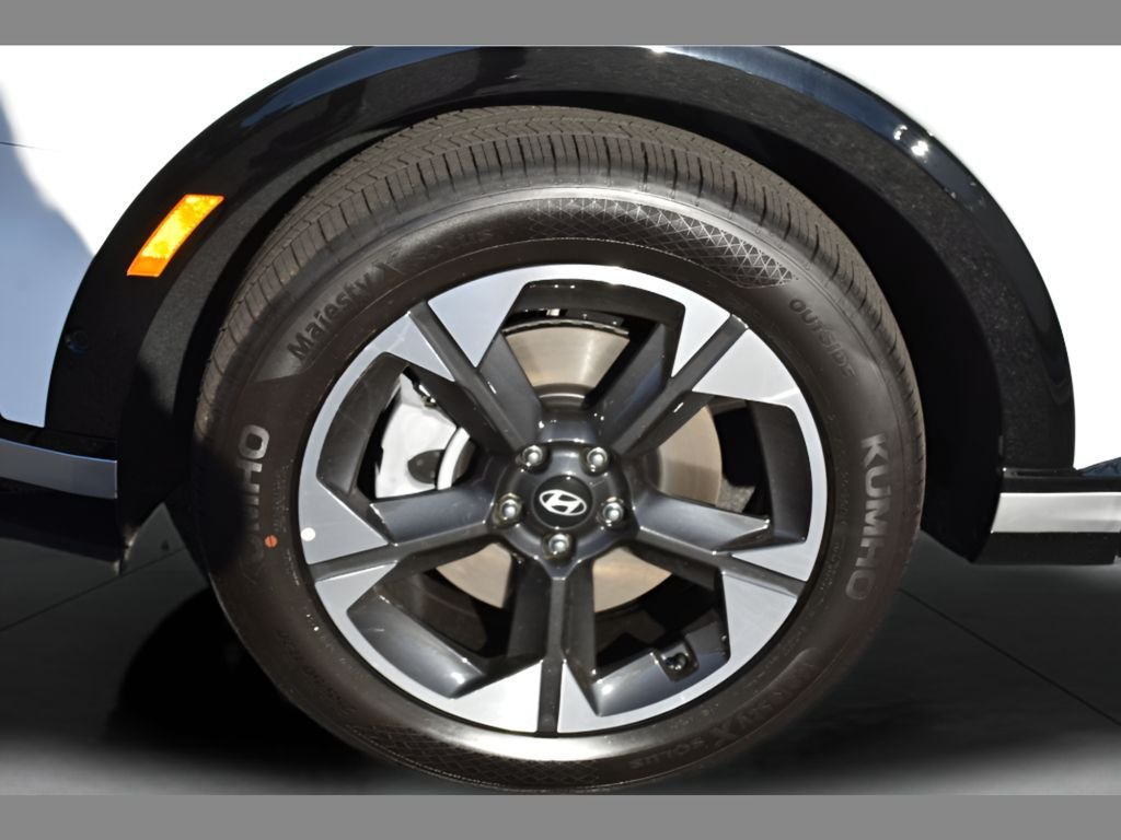 New 2026 Creamy White Pearl Hyundai Limited FWD image 39