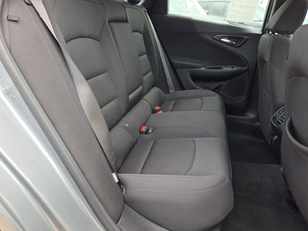 Used 2024 Gray Chevrolet LT image 9