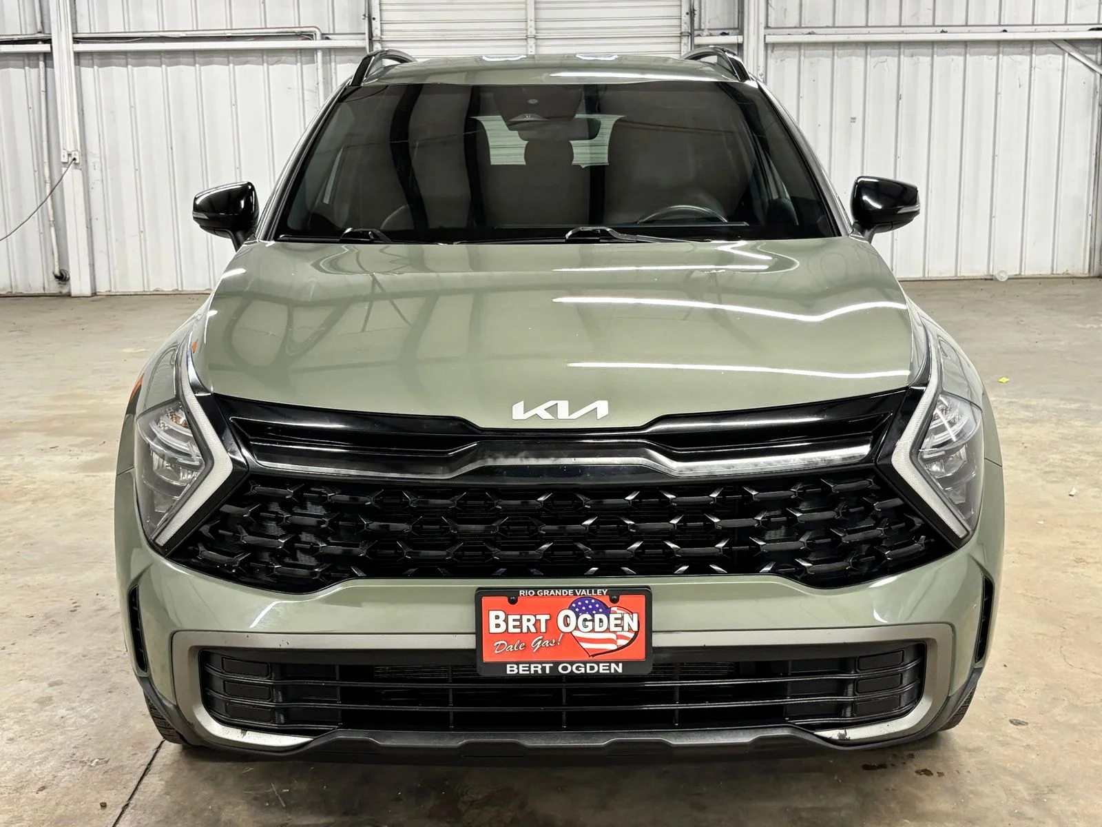 Used 2023 Green Kia X-Line image 2