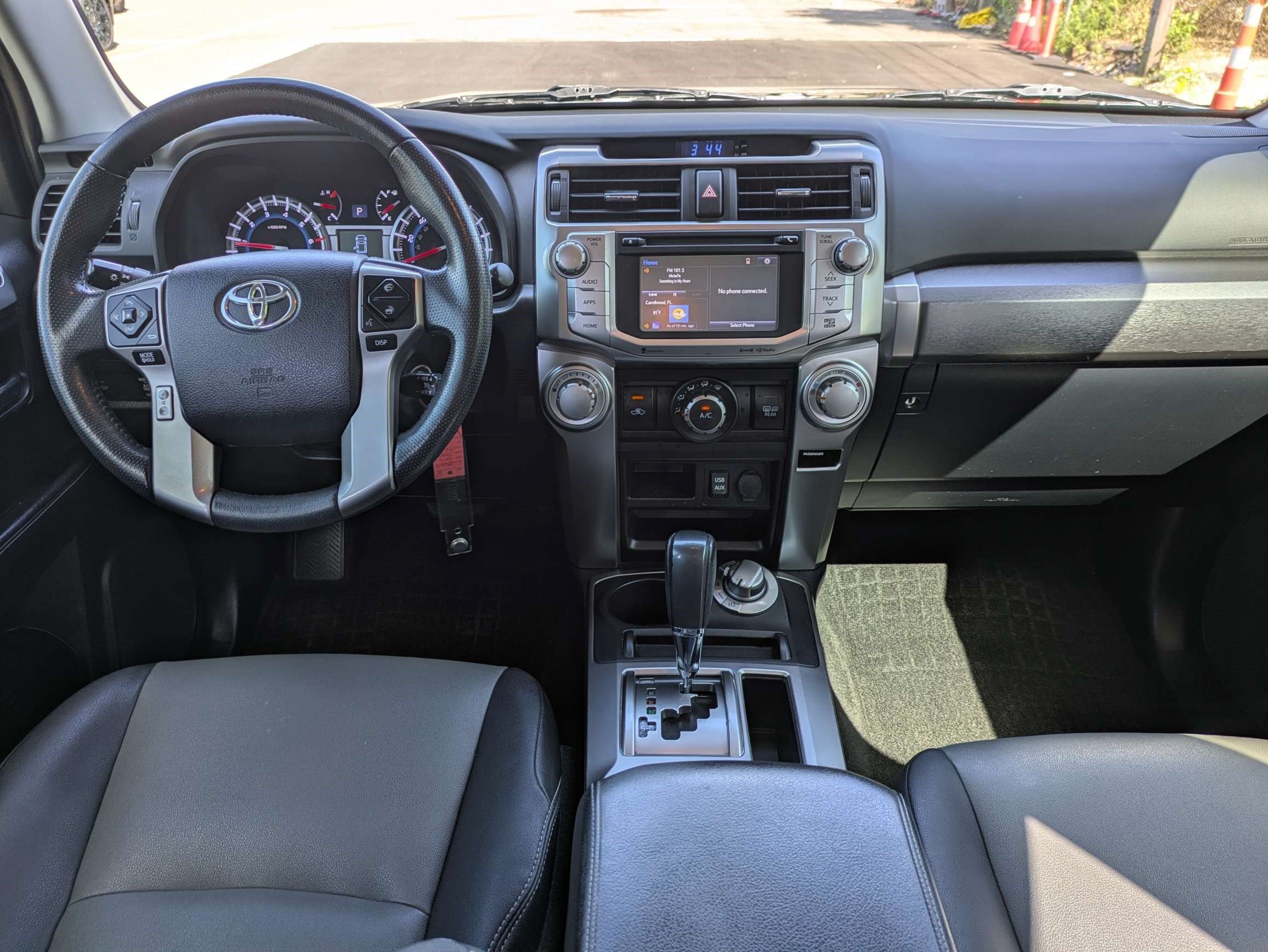 Used 2019 Magnetic Gray Metallic Toyota SR5 image 14