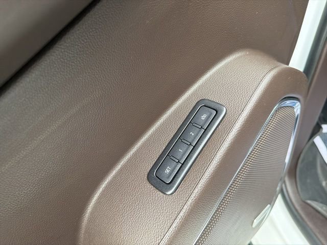 2019 Chevrolet Suburban Premier - Photo 13