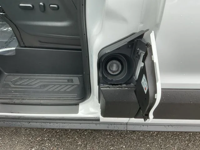 New 2026 Oxford White Ford XLT image 14