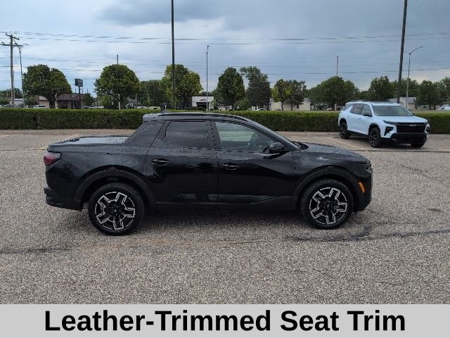 Used 2025 Black Hyundai Limited image 16