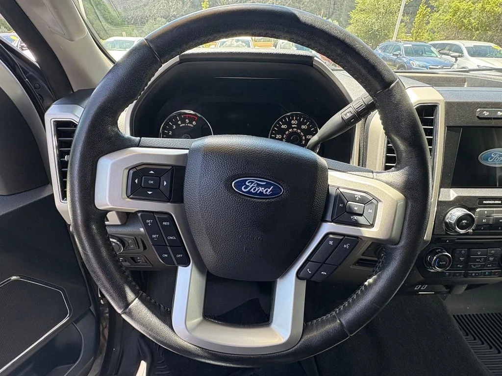 Used 2018 Ingot Silver Ford Lariat image 2