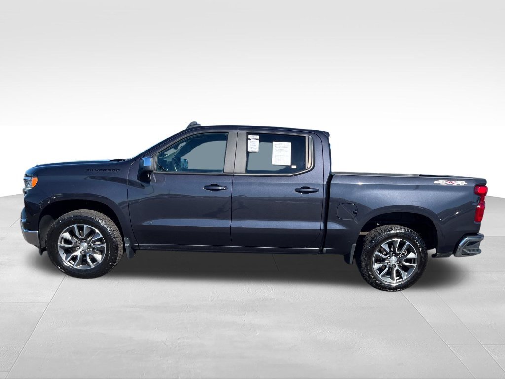 Used 2023 Gray Chevrolet LT image 2