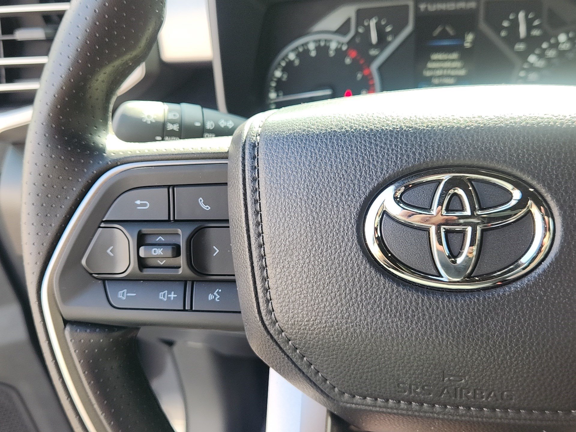 2026 Toyota Tundra SR5 - Photo 19